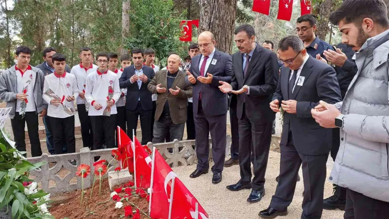 Gaziantep ilçelerinde öğretmenler günü kutlamaları