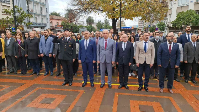 Nazilli’de Öğretmenler Günü düzenlenen törenle kutlandı