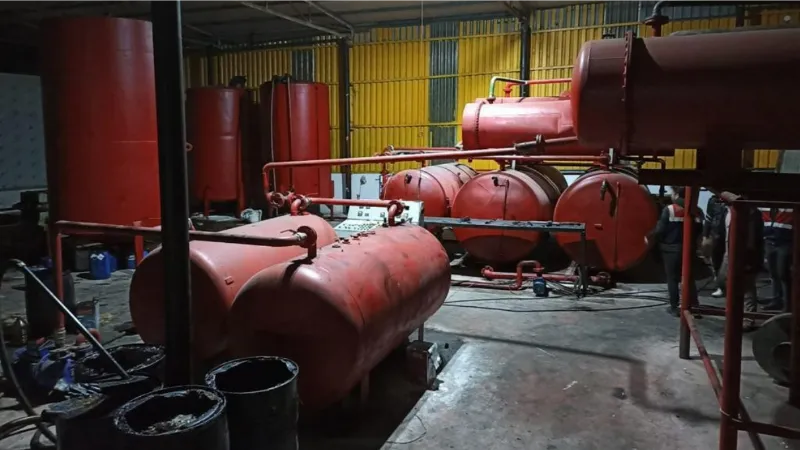 Madeni yağlardan kaçak mazot üreten tesise baskın: 31 bin litre mazot ele geçirildi