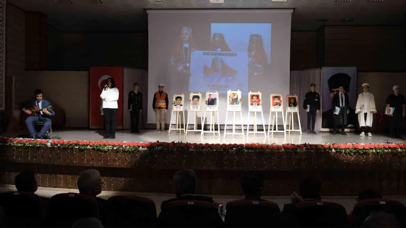 Erzincan’da Öğretmenler Günü düzenlenen törenle kutlandı