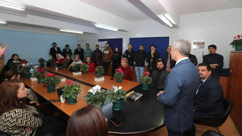 Başkan Mehmet Tahmazoğlu öğretmenleri ziyaret etti