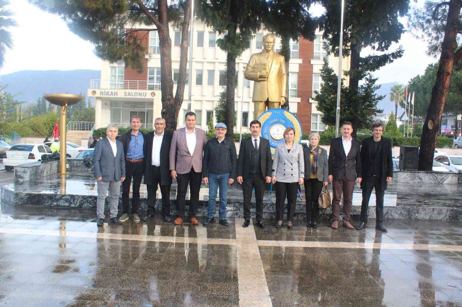 Köyceğiz’de ’Öğretmenler Günü’ kutlandı