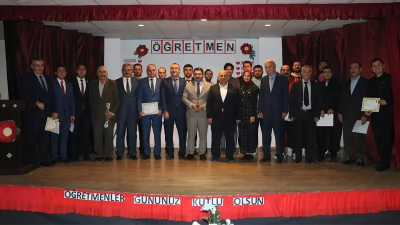 Bayat’ta Öğretmenler Günü kutlandı