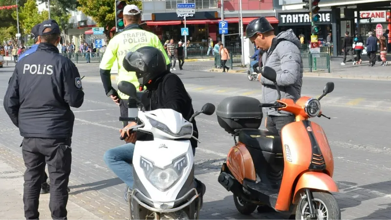 Uşak’ta 923 araç sürücüsüne ceza kesildi