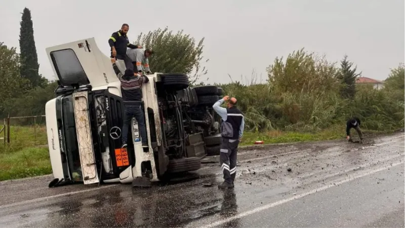 Hatay’da kontrolden çıkan LPG gazı yüklü tanker devrildi