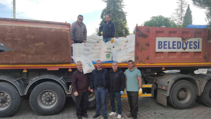 Arı yetiştiricilerinin yüzü şeker desteğiyle güldü