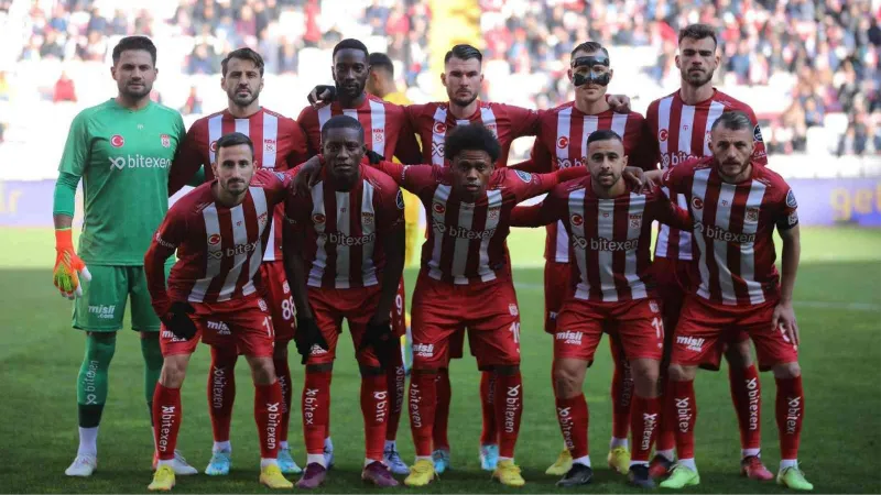 Sivasspor’un Antalya kampı kafilesi belli oldu