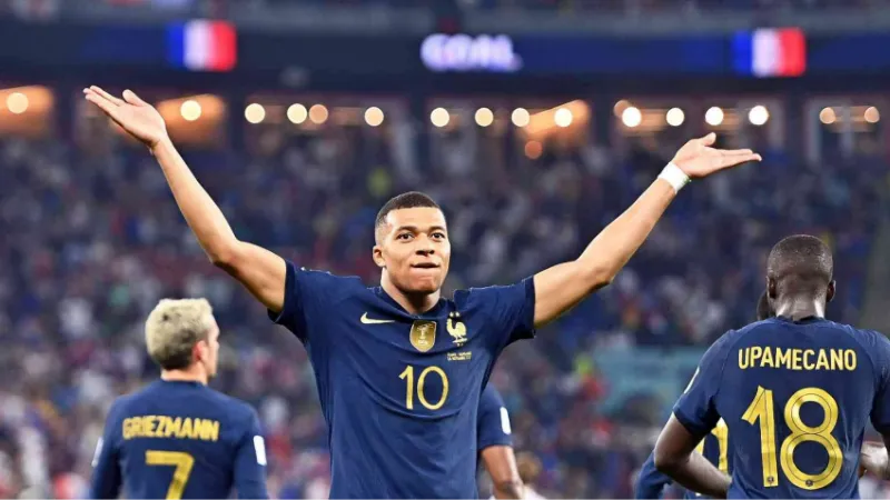2022 Dünya Kupası: Fransa: 2 - Danimarka: 1