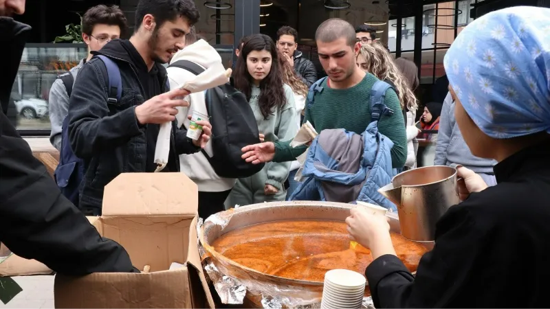 Düzce Belediyesi, yaraların sarılması için mücadele ediyor