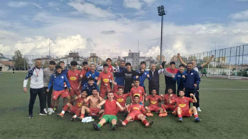 Döşemealtı U-18 Futbol Takımından farklı galibiyet