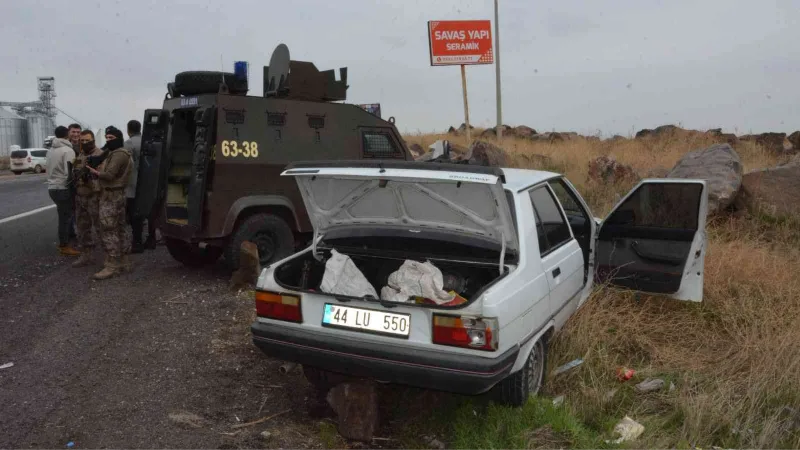 Kadın sürücü çalıntı otomobille ortalığı birbirine kattı