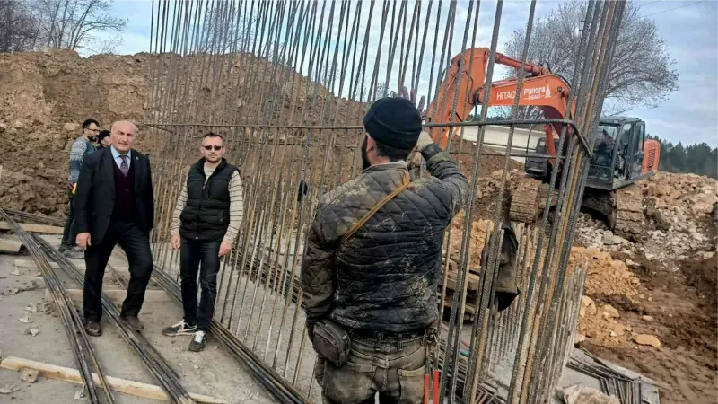 16 köyün kullandığı köprünün yapımı başladı