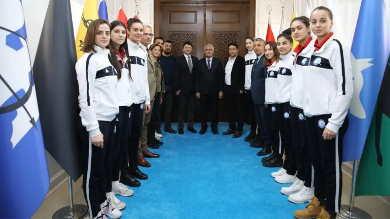 Voleybolculardan Güder’e şampiyonluk sözü