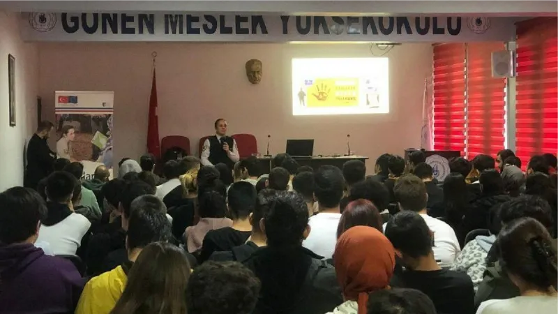 Gönen’de "Aile İçi ve Kadına Yönelik Şiddetle Mücadele" eğitimi verildi