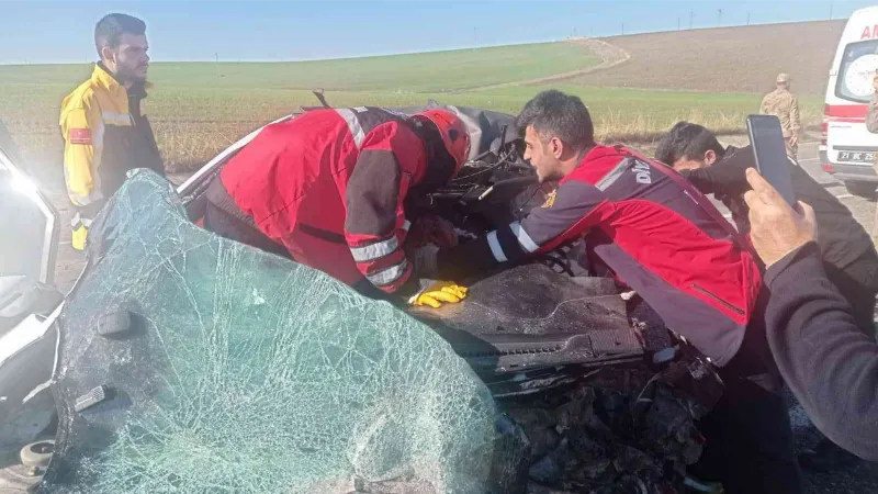 Diyarbakır’da feci kaza: 1 ölü, 2 yaralı