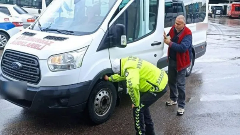 Kırklareli’nde kış lastiği uygulamasında 75 araca cezai işlem uygulandı