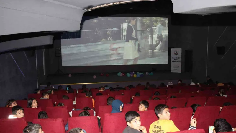 Ortaokul öğrencileri dijital sinemada buluştu