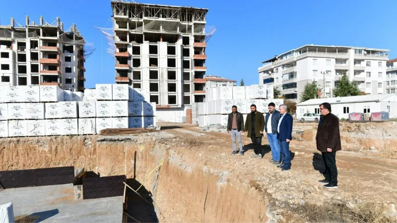 Yeşilyurt’a sağlam ve modern binalar inşa ediliyor