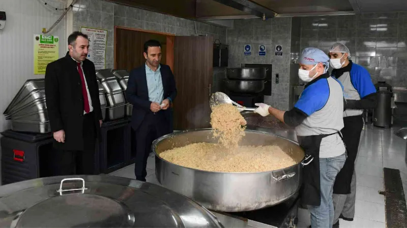 Çatak’ta her kademede okuyan öğrenciye ücretsiz yemek