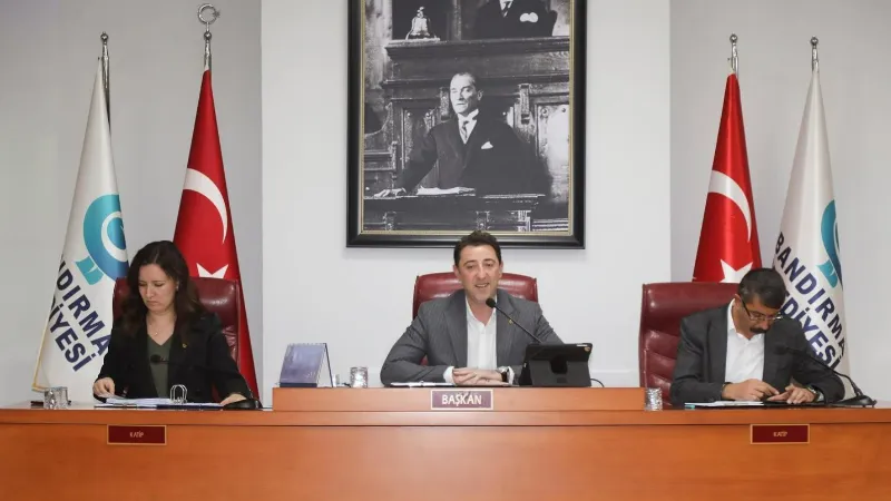 Bandırma Belediyesi 2022 yılının son meclis toplantısını gerçekleştirdi