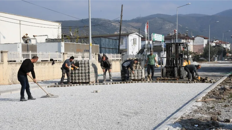 İznik’te merkezden taşraya çalışmalar sürüyor