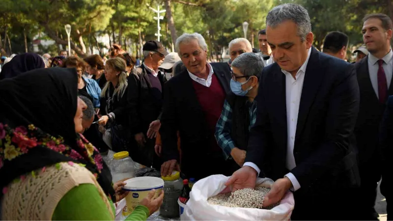 Başkan Esen vatandaşlara fasulye ikram etti