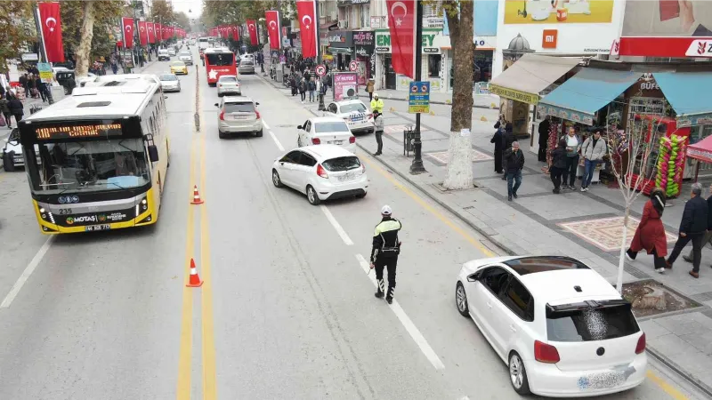 Malatya’da polisten dron desteli trafik uygulaması