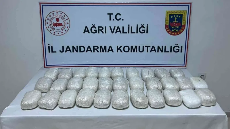 Ağrı’da 31 kilo 587 gram metamfetamin ele geçirildi