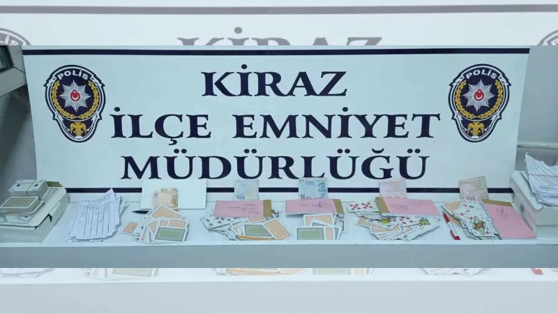 İzmir’de ’Okuma-Yazma Derneği’ne kumar baskını