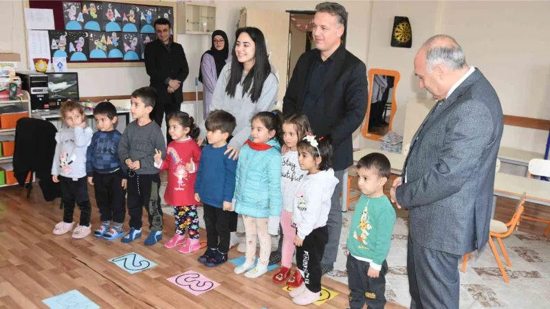 Bitlis’te okullaşma oranı artıyor