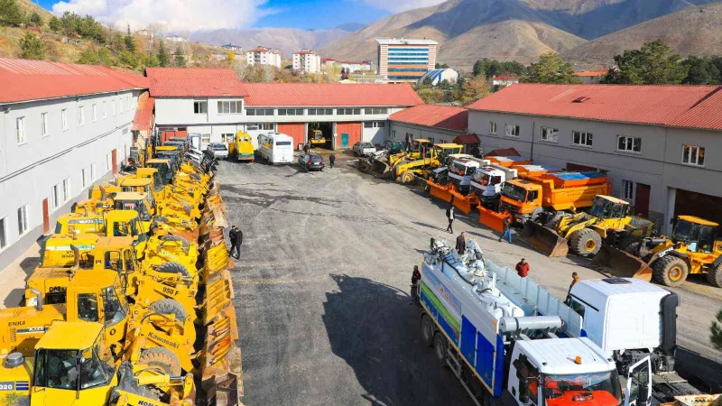 Bitlis Belediyesi 55 araç 80 personelle kışa hazır