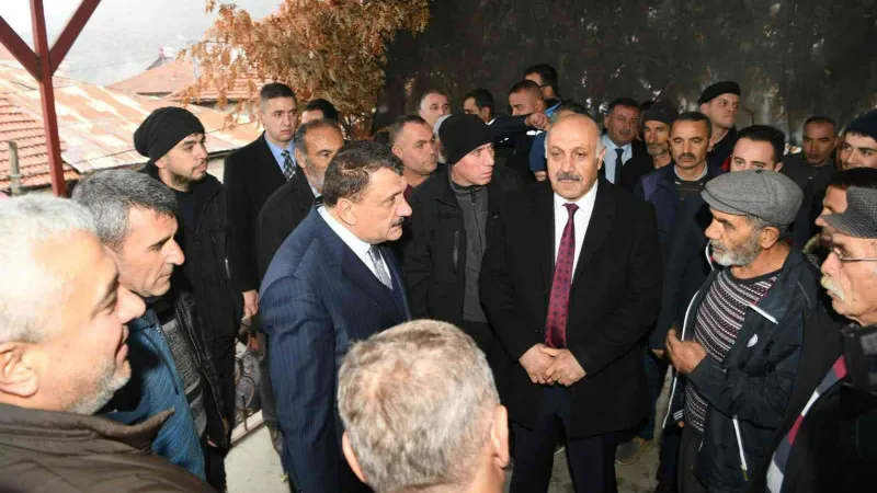 Başkan Gürkan, Elmalı’da vatandaşlarla bir araya geldi