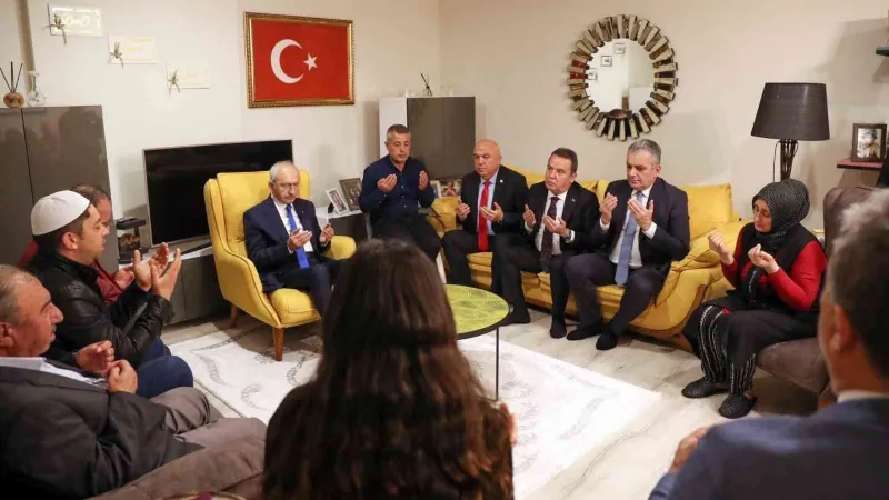 Kılıçdaroğlu Pençe-Kilit Operasyonu şehidinin ailesini ziyaret etti