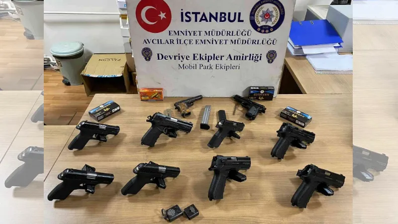 İstanbul’da silah kaçakçılarına operasyon: Garaj kumandası görünümlü suikast silahı ele geçirildi