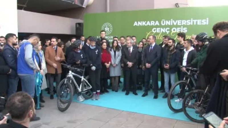 Bakan Kasapoğlu: “Sadece bu ay içinde beş yeni genç ofis açtık, yenilerini de açacağız”