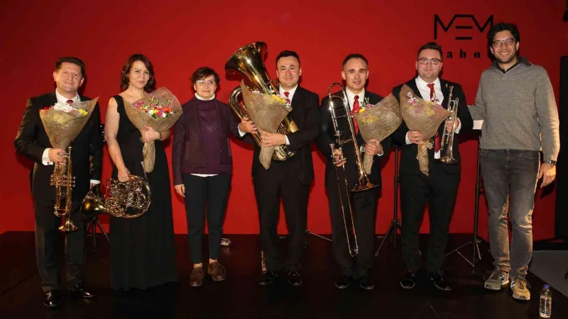 MEM Sahne’de Golden Horn Brass’tan keyifli konser