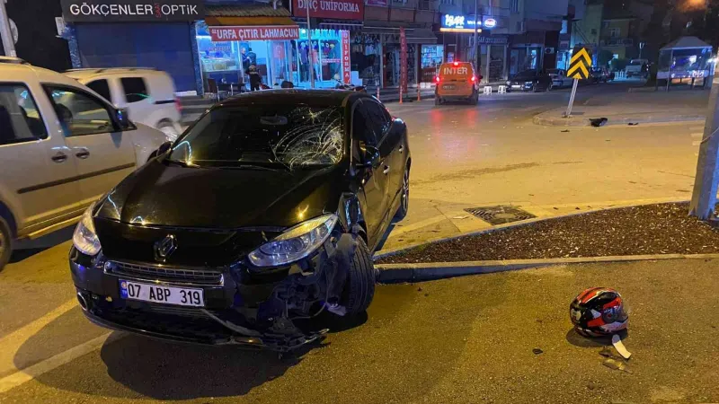 Antalya'da otomobil ile motosiklet çarpıştı: 1 yaralı