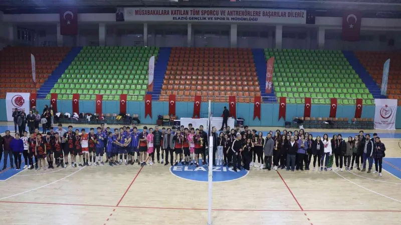 Elazığ’da gençler voleybol müsabakaları sona erdi