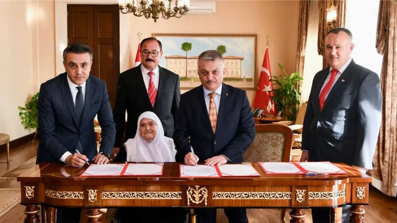 Antalyalı hayırseverler şehre değer katmaya devam ediyor
