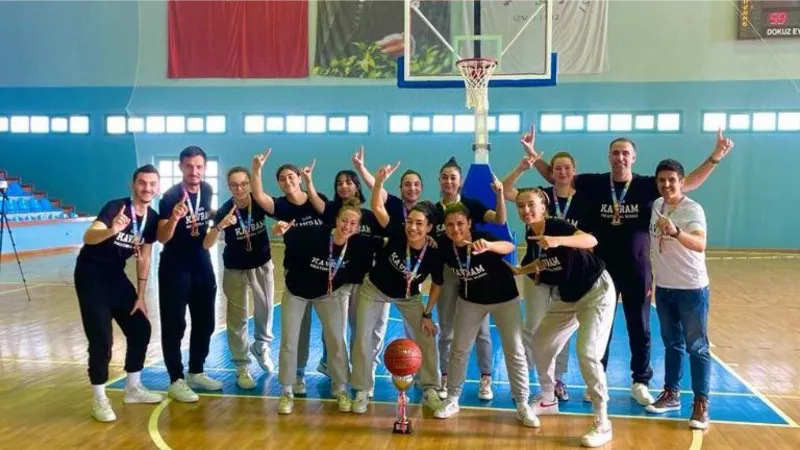 İzmir’in Kadın Basketbol şampiyonu Kavram Meslek Yüksekokulu oldu