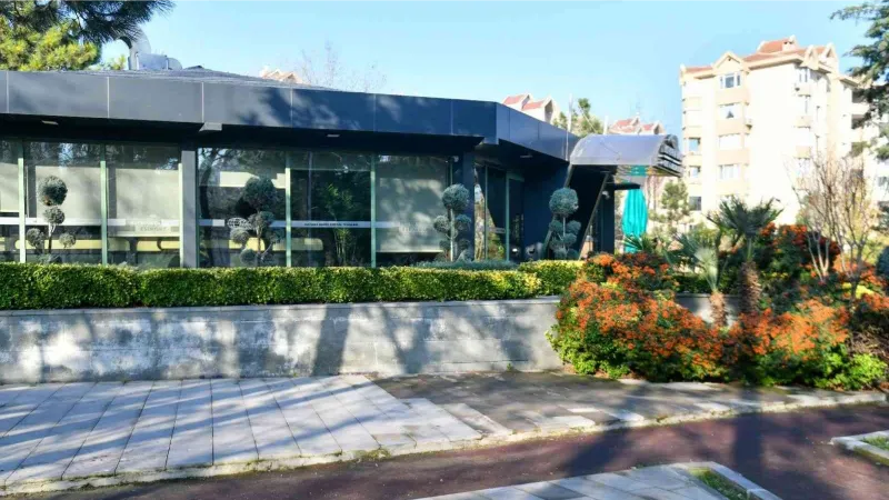 Esenyurt’un ilk sosyal tesisi açıldı
