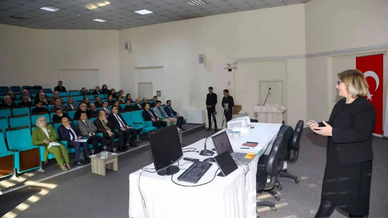 Van Büyükşehir Belediyesinden hizmet içi eğitim semineri