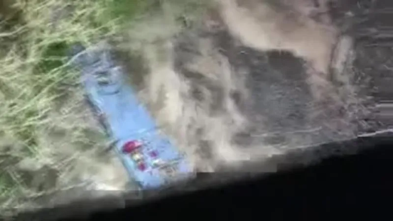 İspanya’da nehre düşen yolcu otobüsünde can kaybı 6’ya yükseldi