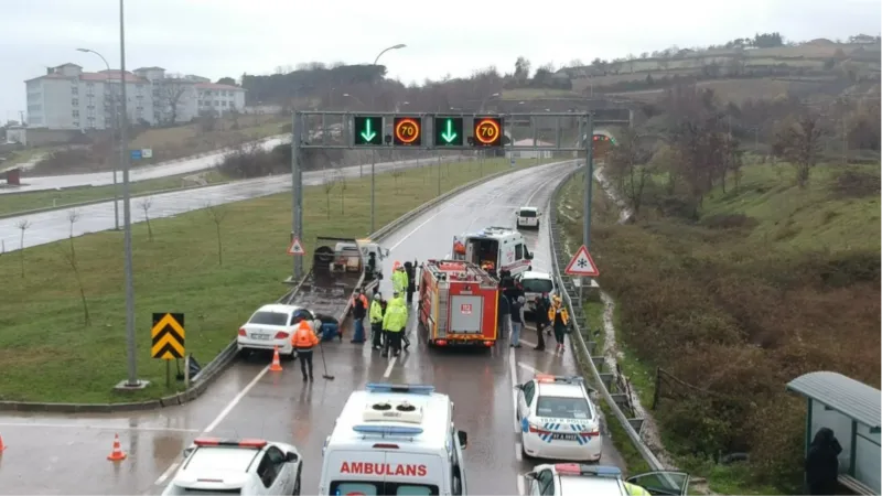 Sinop’ta otomobiller çarpıştı: 3 yaralı