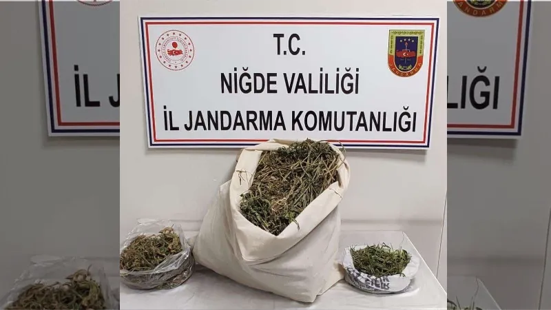 Jandarma operasyonunda 4 kilo 700 gram uyuşturucu ele geçirildi