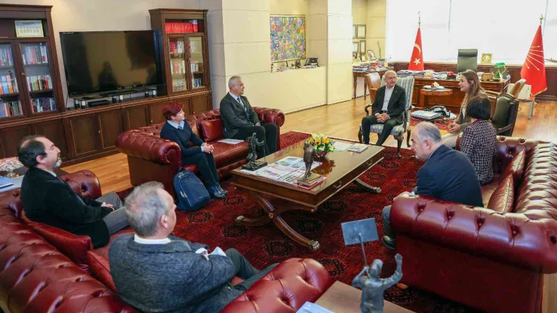 CHP Lideri Kılıçdaroğlu bilim adamları ile bir araya geldi