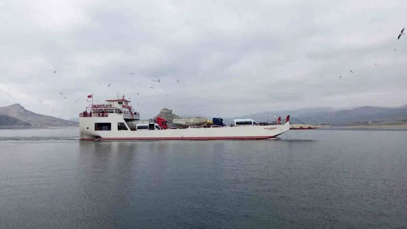 Pertek’te feribotlar, 31 Aralıkta ücretsiz hizmet verecek