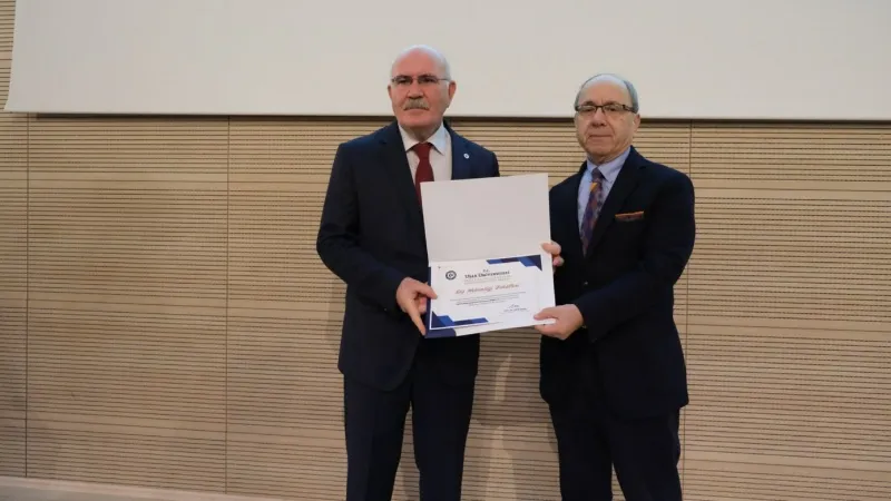 Uşak Üniversitesi 2022 yılı kalite ve personel ödülleri sahiplerini buldu