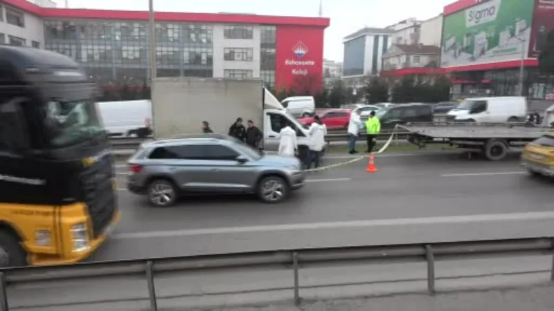 Pendik’te seyir halindeyken kalp krizi geçiren sürücü hayatını kaybetti