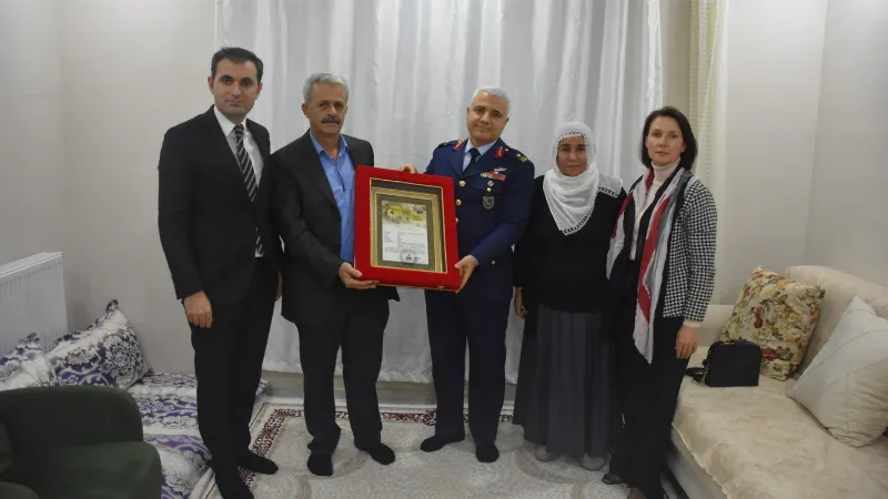 Şehit Faim Bozkurt’un ailesine şehadet belgesi verildi